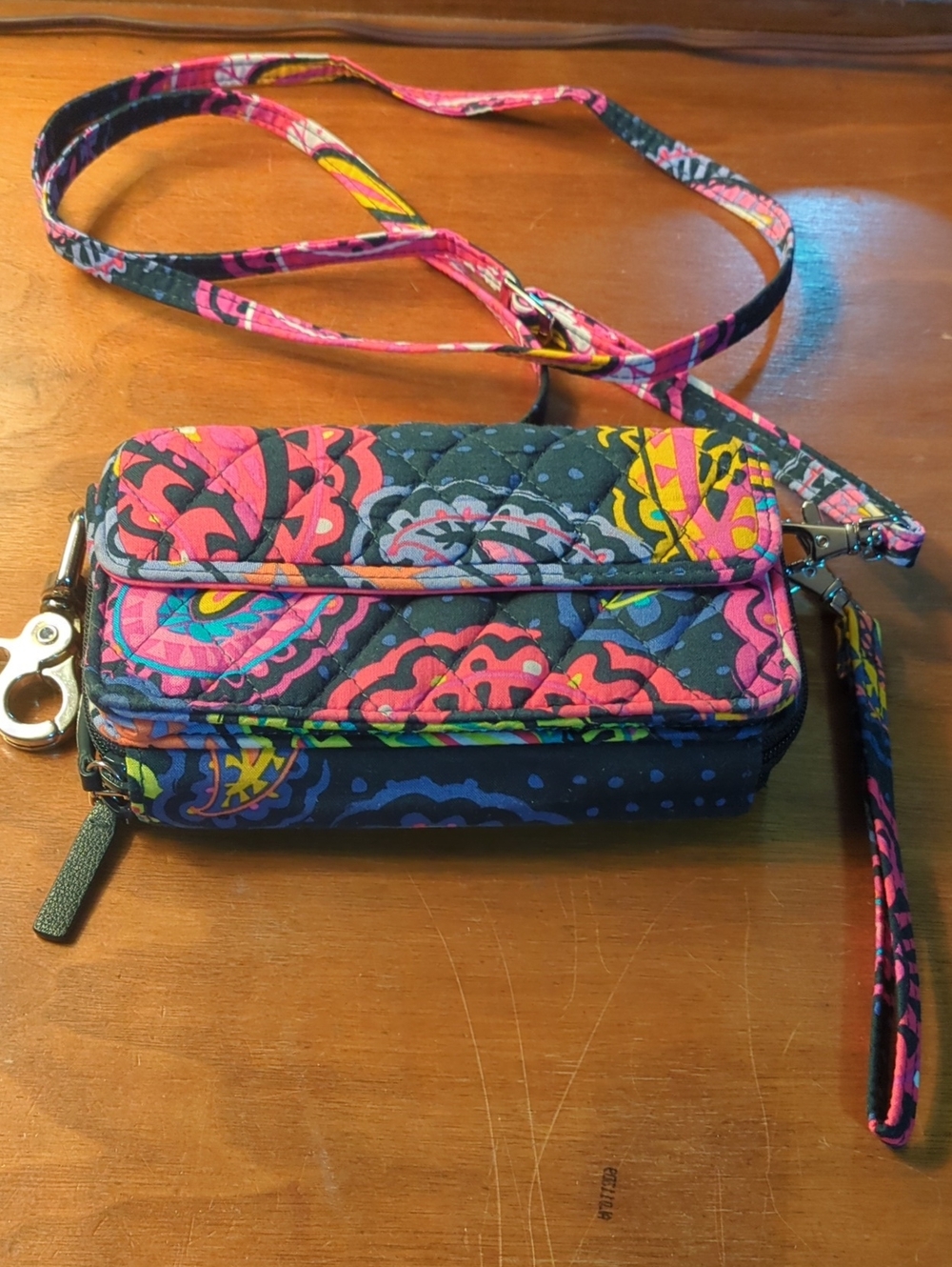 Vera Bradley Convertible Crossbody Wistlet.